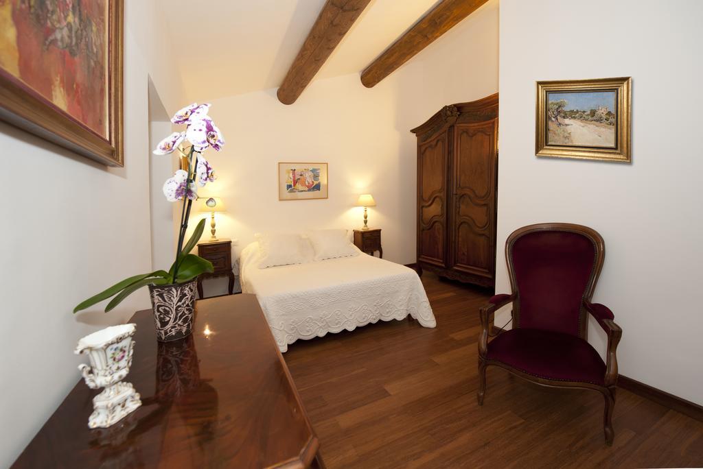 La Maison Du Peintre En Provence มัลล์มอร์ ห้อง รูปภาพ